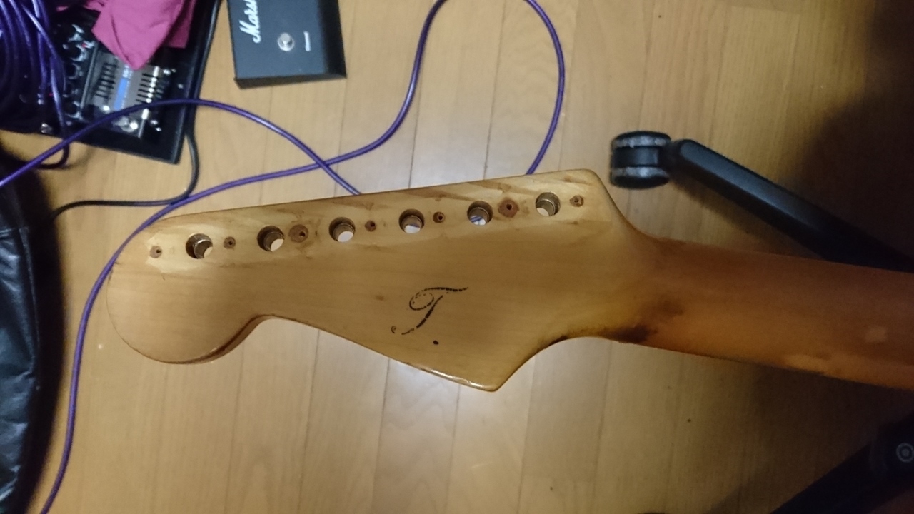 ストラトのペグ交換: 金なくても道楽主義